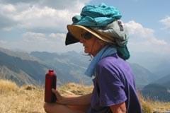 Barbara Ehringhaus je prejemnica dveh okoljskih nagrad fundacije Yves Rocher za svoje dvajsetletno prizadevanje, da bi Mont Blanc uvrstili na seznam Unescove svetovne dediščine.